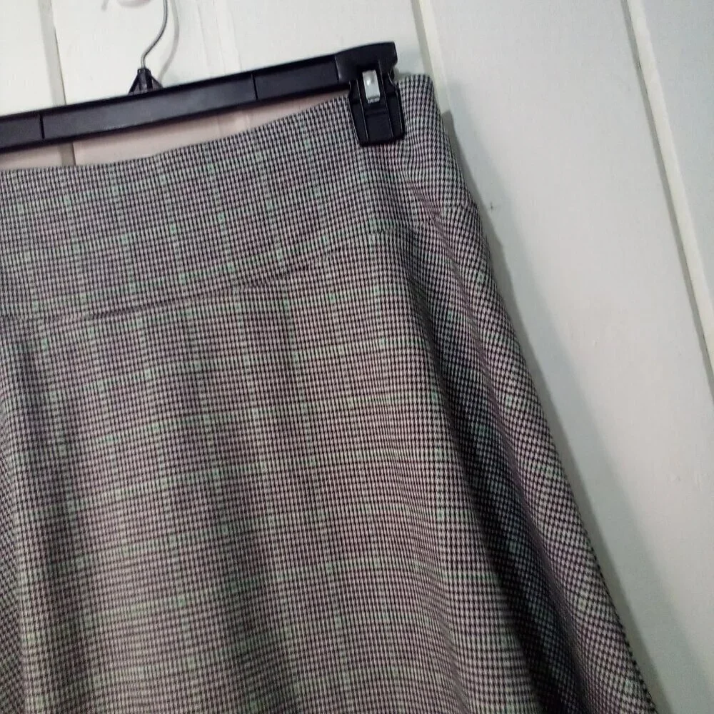 Loft Skirt Women XS A-Line Short Plaid Classic Black Green
